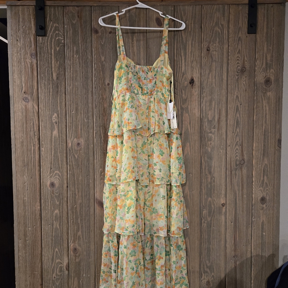 ASTR Floral Tiered Maxi Dress - Picture 4 of 5